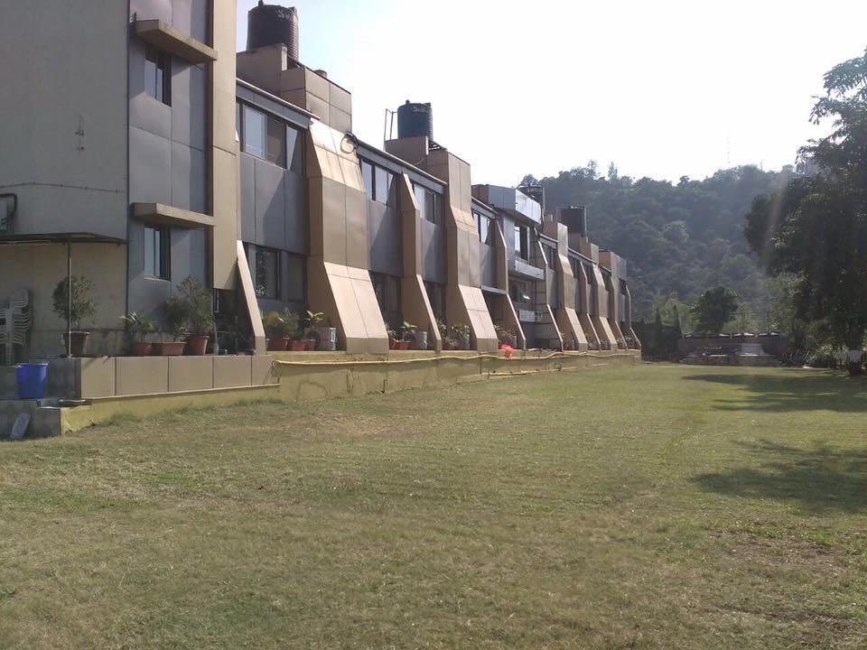 Savshanti Lake Resort Сапутара Екстериор снимка